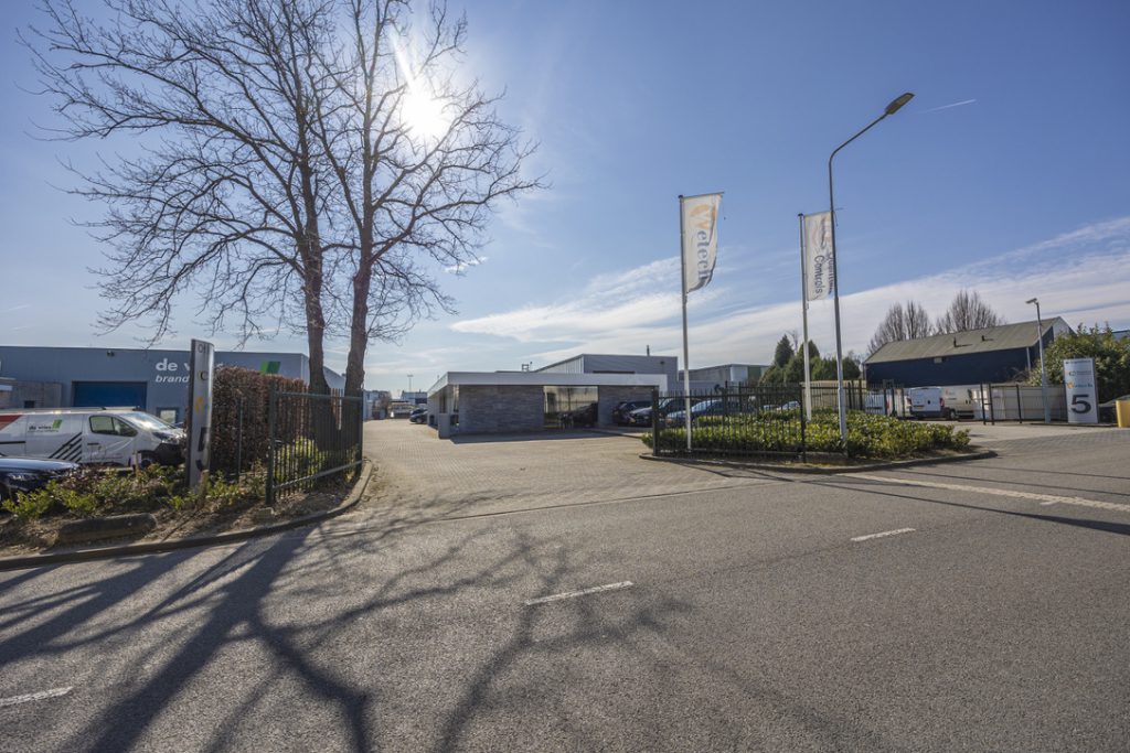 Quantum Controls Design, manufacture and research / development